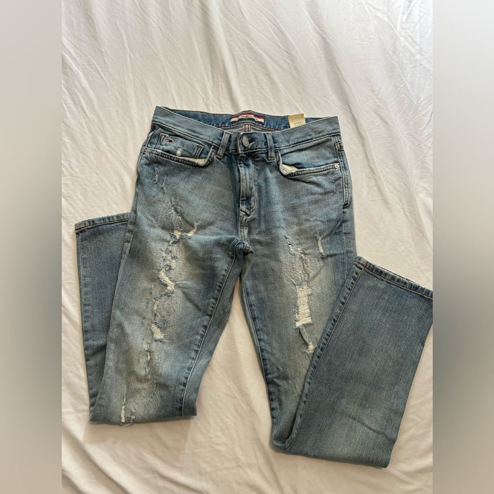 Tommy Filfigure distressed straight men’s jeans